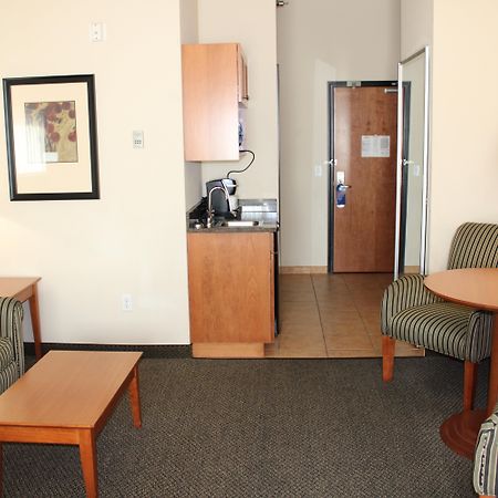 Holiday Inn Express Hotel Vernal By Ihg Bagian luar foto