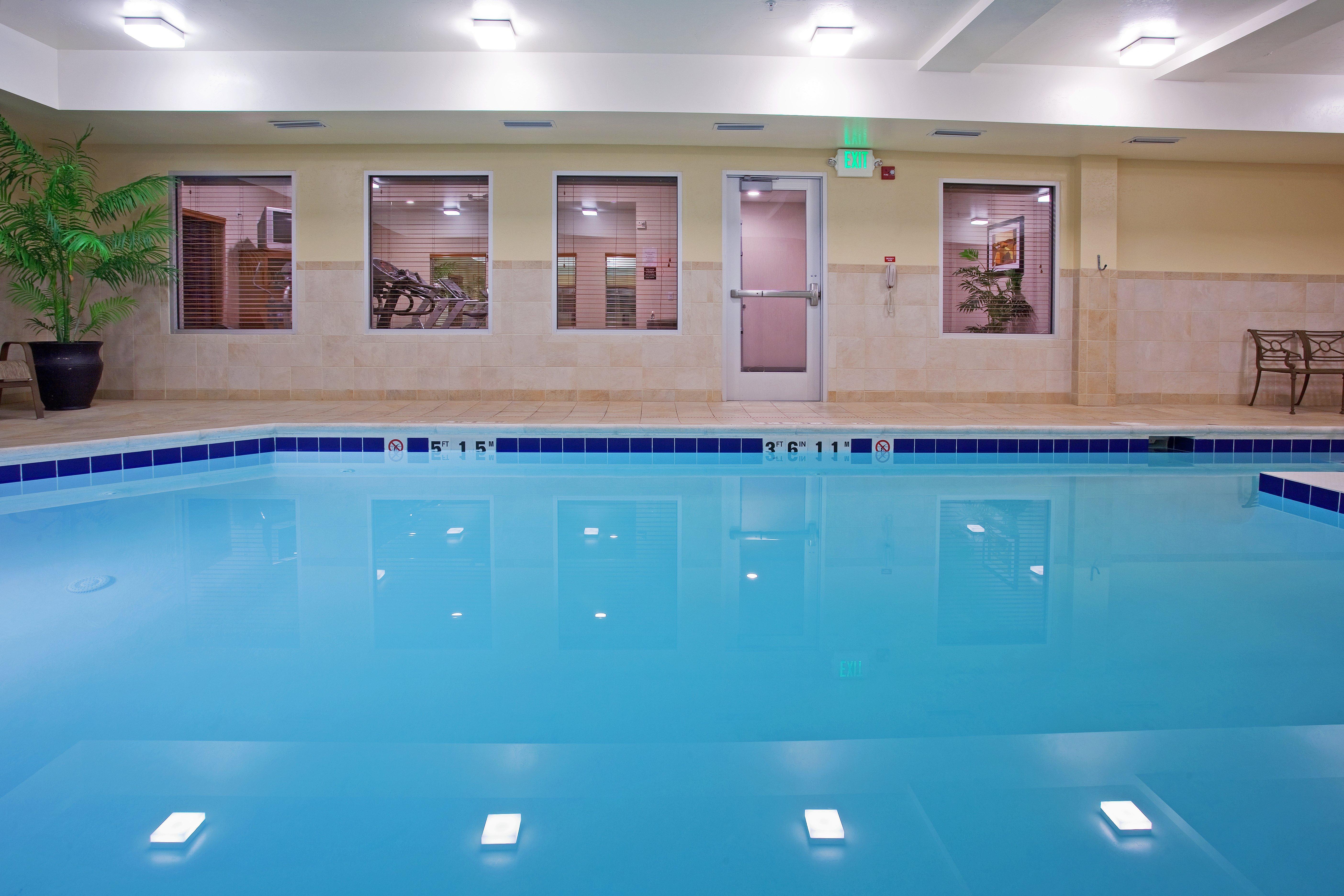 Holiday Inn Express Hotel Vernal By Ihg Bagian luar foto