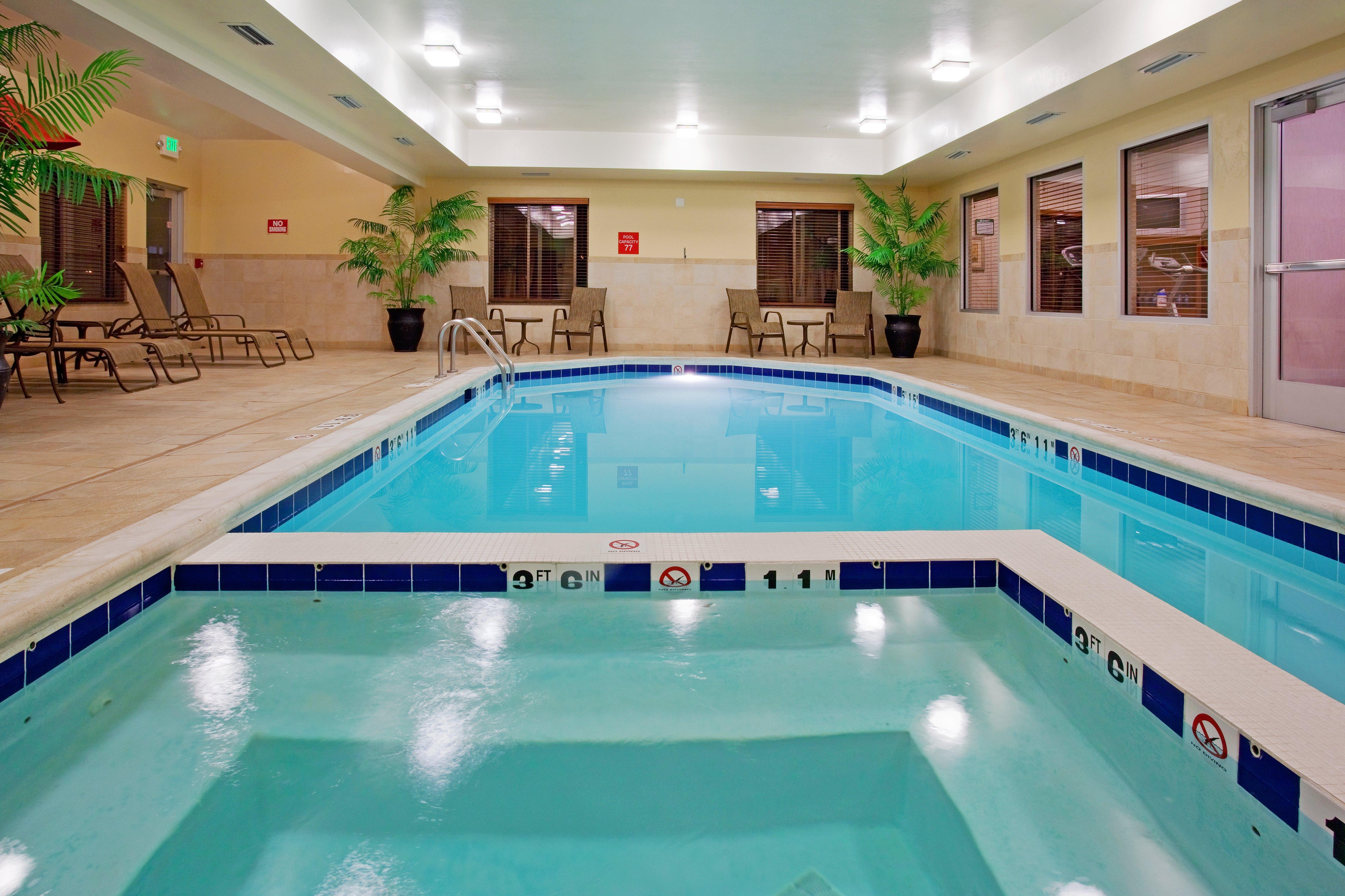 Holiday Inn Express Hotel Vernal By Ihg Bagian luar foto