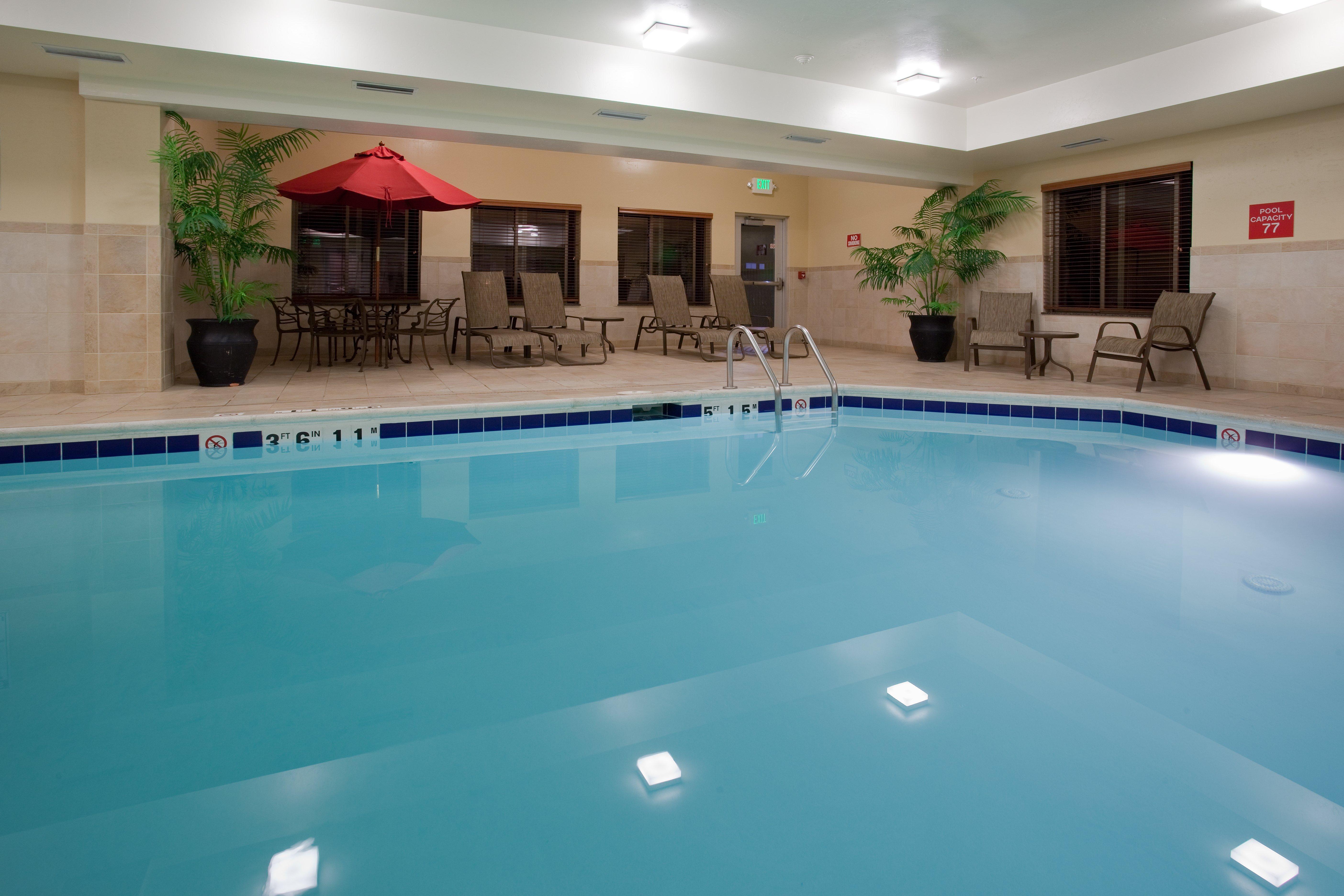 Holiday Inn Express Hotel Vernal By Ihg Bagian luar foto