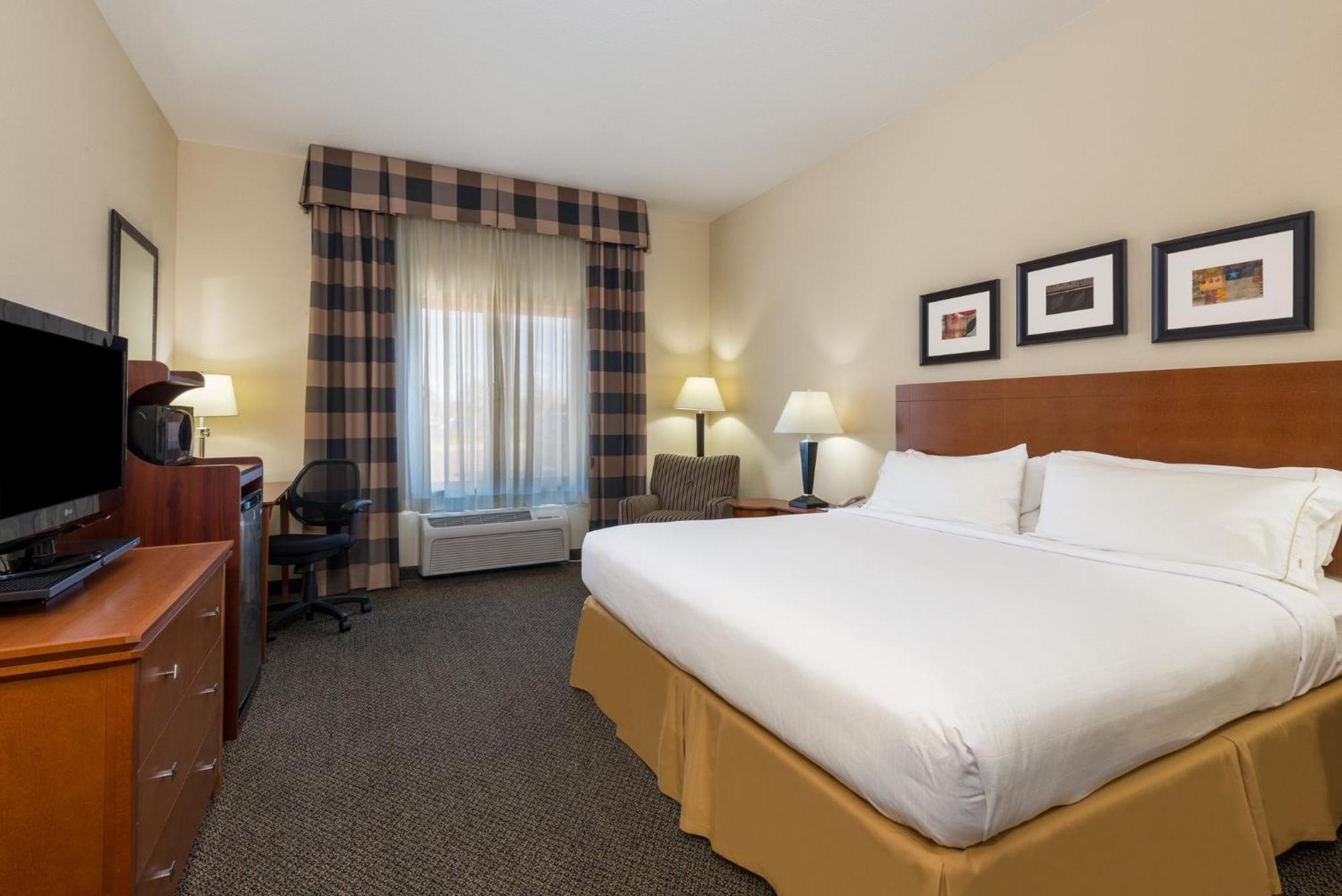 Holiday Inn Express Hotel Vernal By Ihg Bagian luar foto