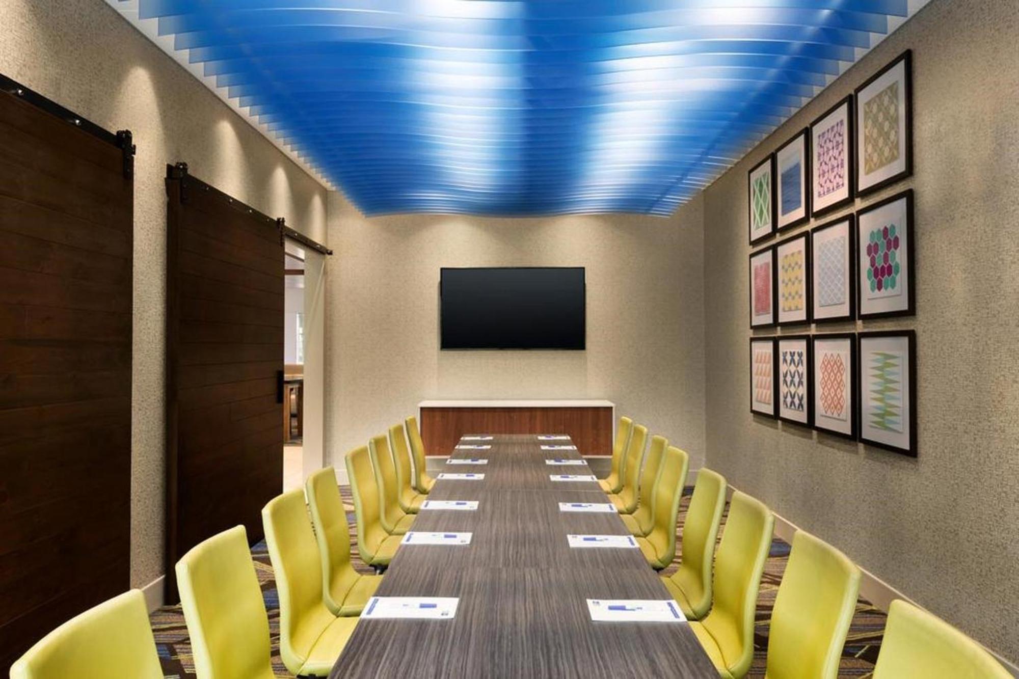Holiday Inn Express Hotel Vernal By Ihg Bagian luar foto